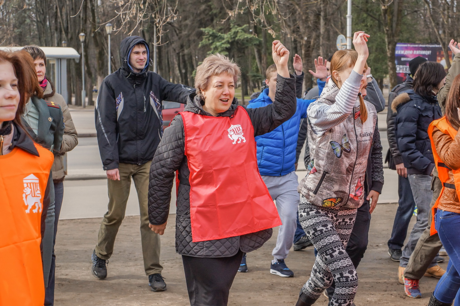 Первый вице-губернатор Вера Емельянова приняла участие в городской зарядке