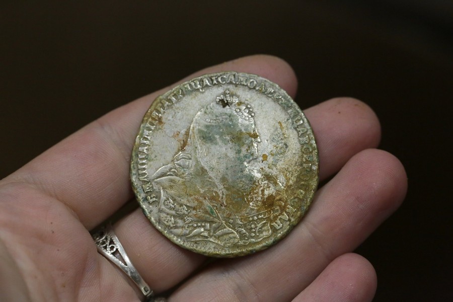 Клад, найденный в Пскове 15 сентября