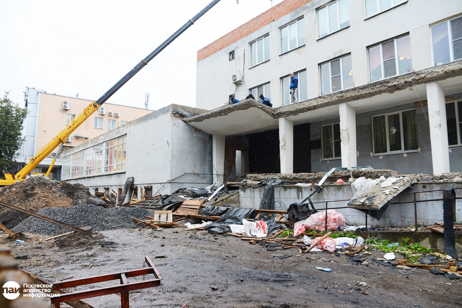 Реконструкция Псковской областной бибилиотеки