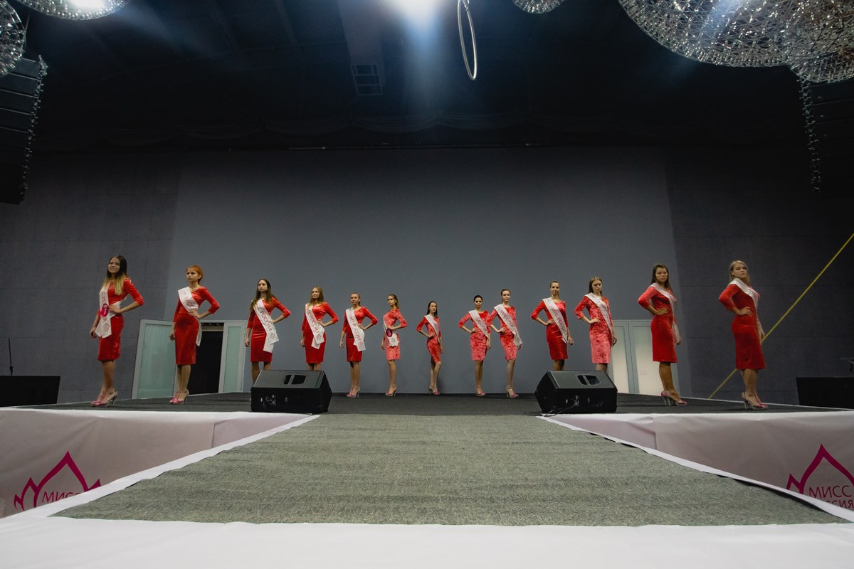 Генеральная репетиция финала конкурса красоты «Мисс Псков 2018» в СРП «Простория»
