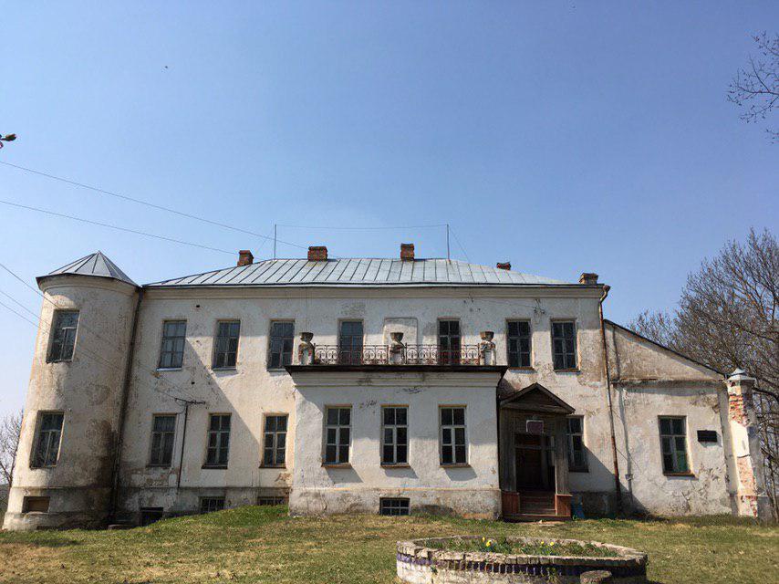 Посещение усадьбы В. П. Родзянко в Усвятах губернатором Псковской области Михаилом Ведерниковым