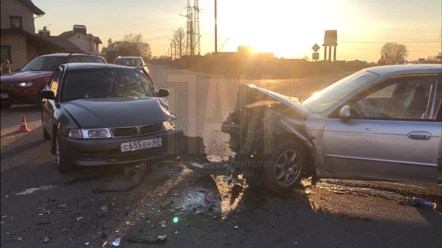  В результате ДТП на улице Ижорского батальона пострадало два человека
