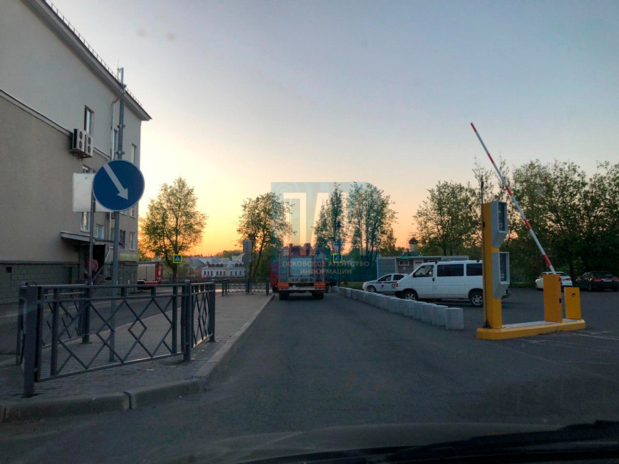 Пожар на площади Ленина,1 в Пскове