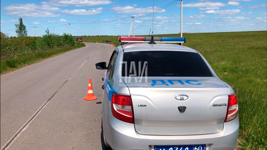 Столкновение автомобилей Logan и Renault
