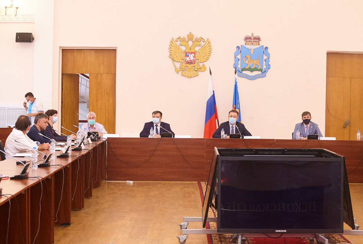 Утверждение протокола итогов общероссийского голосования в Псковской области