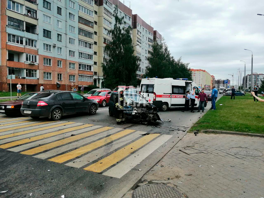 Водитель автомобиля Matiz не уступил дорогу водителю Nissan Patrol