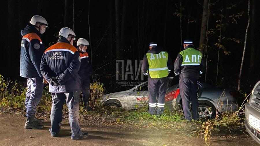 ДТП с такси в Псковском районе