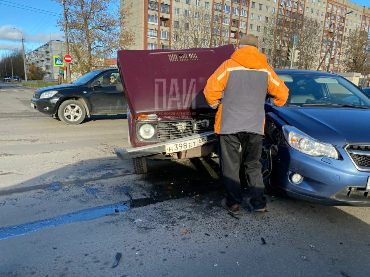 ДТП стало причиной пробки на Рижском проспекте в Пскове