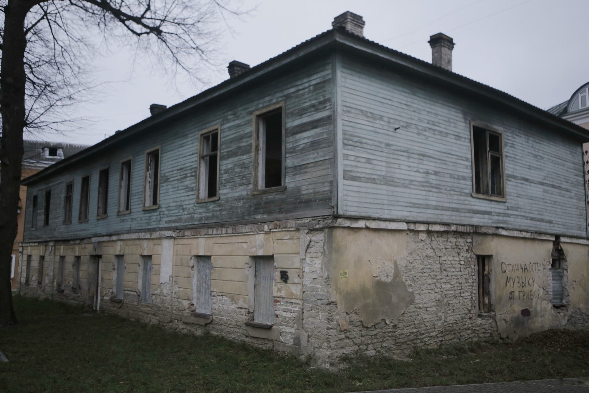 «Экопром» помогает восстанавливать кельи Старо-Вознесенского монастыря в Пскове