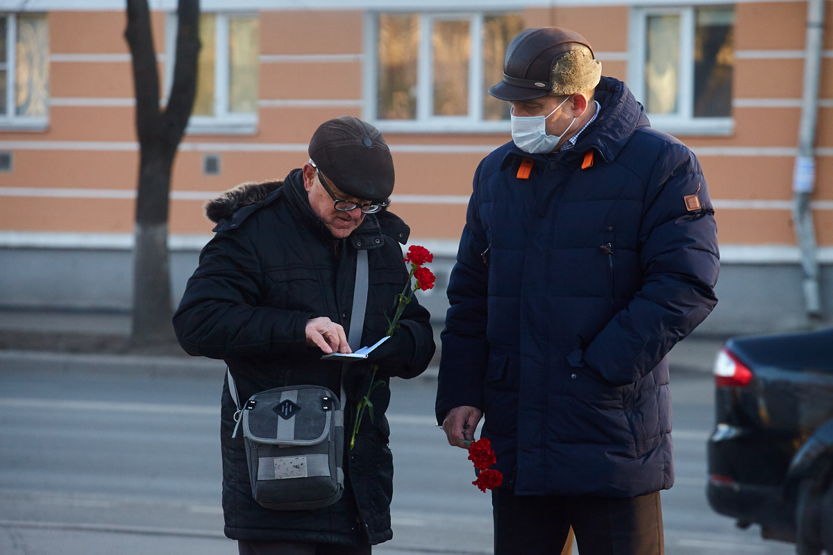 Торжественный митинг в День Героев Отечества прошёл в Пскове