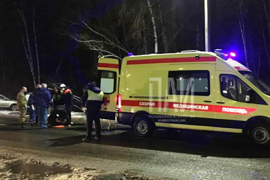 Наезд на мужчину Декабристов, 60