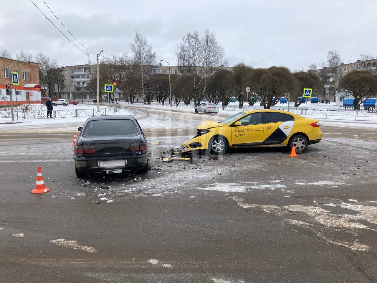 ДТП с такси в Великих Луках