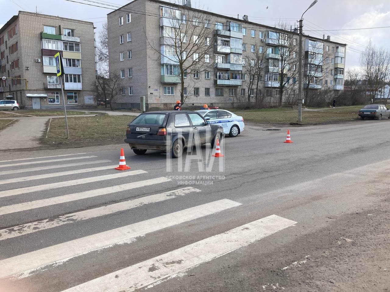 Ребёнок попал под колёса автомобиля в Великих Луках
