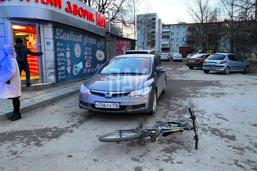 На Инженерной в Пскове сбит ребёнок на велосипеде