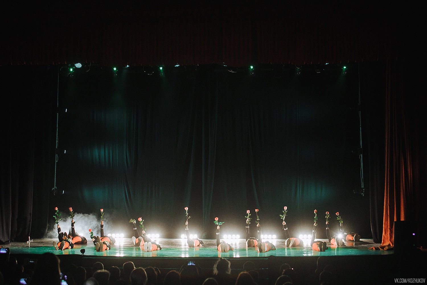 STAGE
