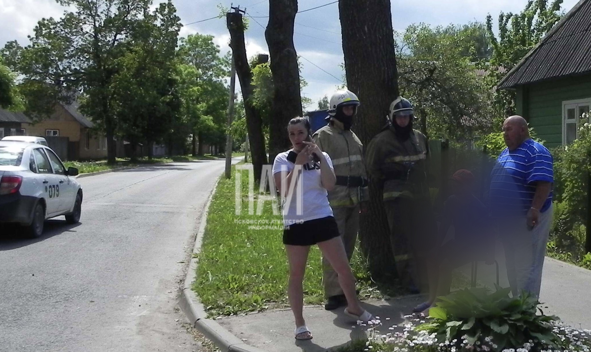Велосипедист и легковой автомобиль столкнулись в Печорах 