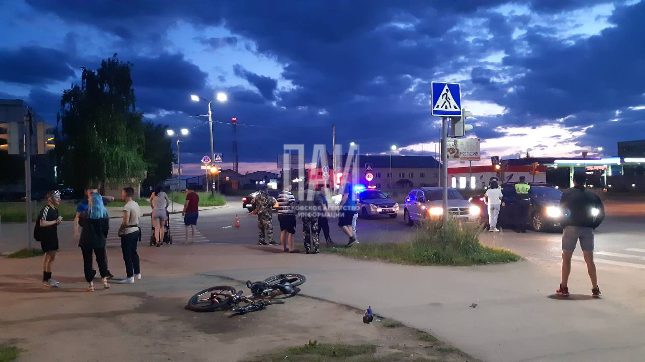 Велосипедист пострадал в результате ДТП в Великих Луках 