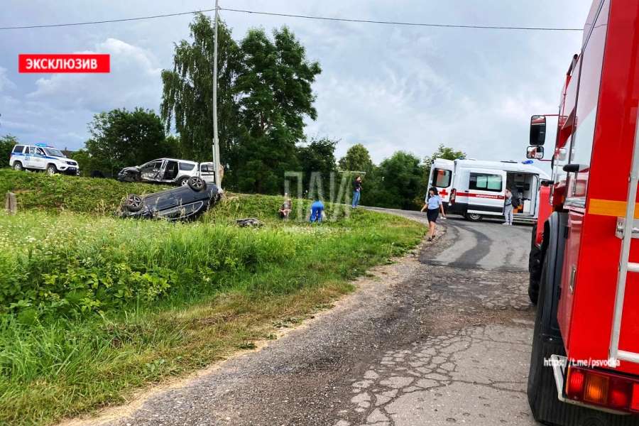 В Печорском районе в результате ДТП пострадали три человека