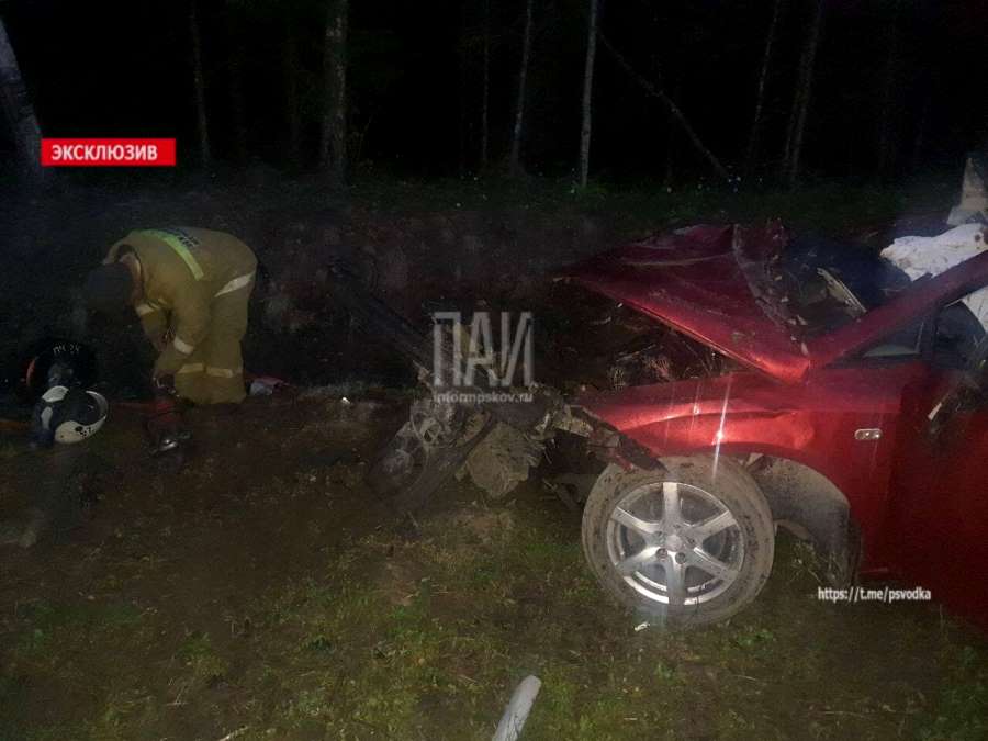Лобовое столкновение двух автомобилей на трассе Р-23