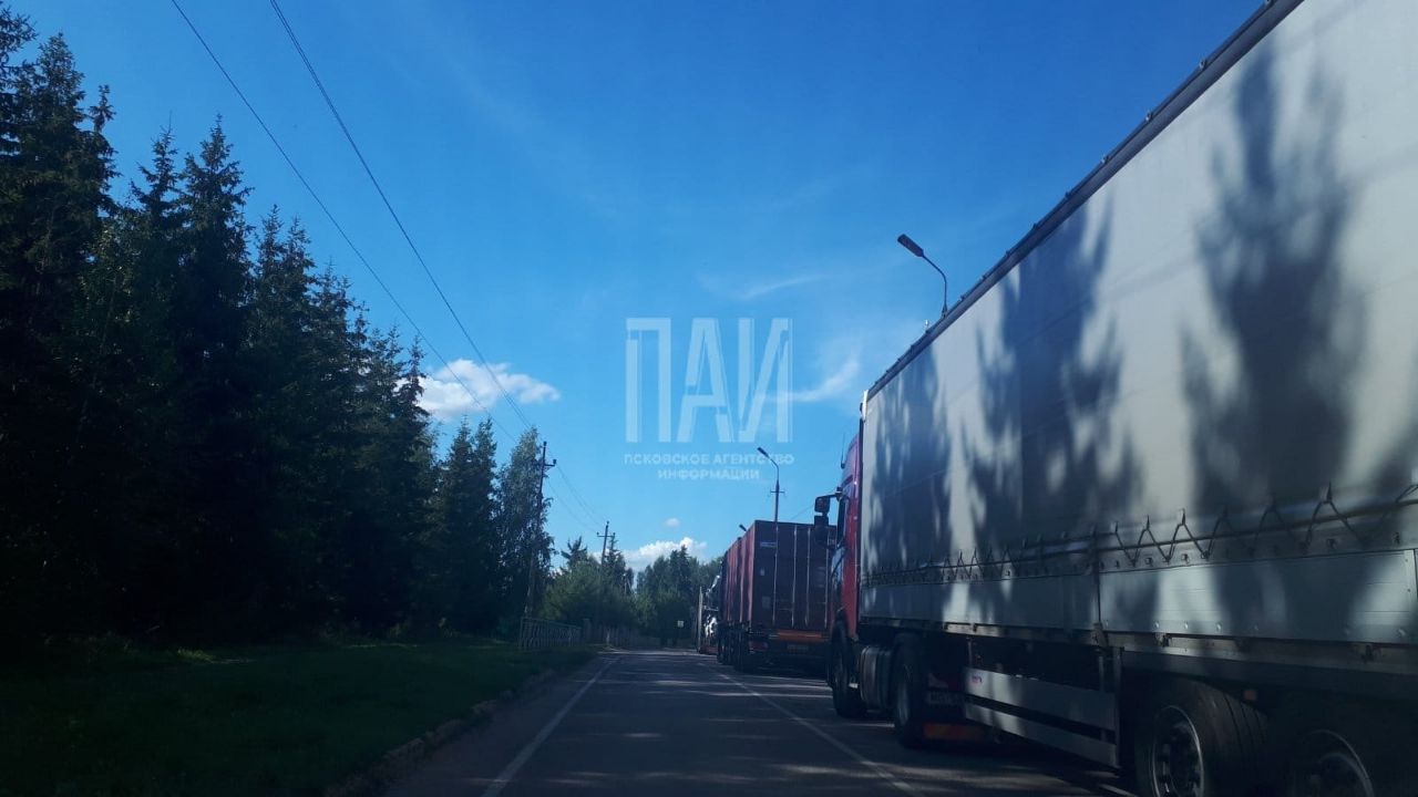 Очередь из автомобилей на МАПП «Кучинина Гора»