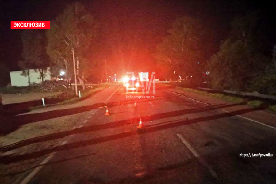 В Новосокольническом  районе автомобиль сбил пешехода