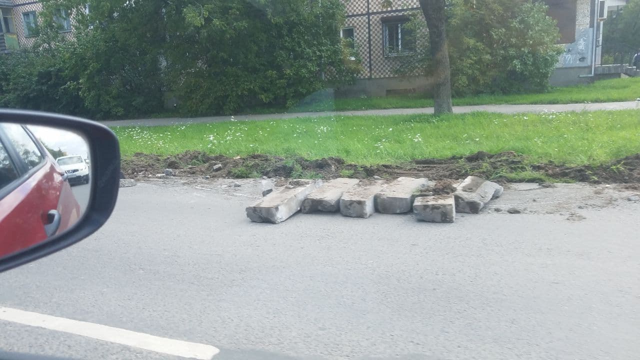 Ремонт улицы Коммунальной в Пскове