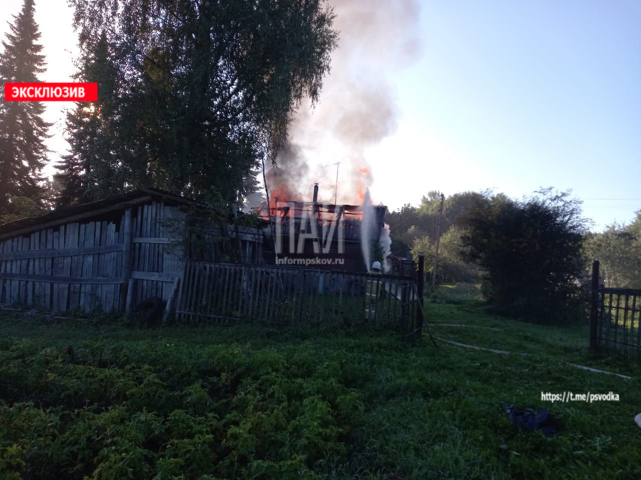Пожар в деревне Ретени 