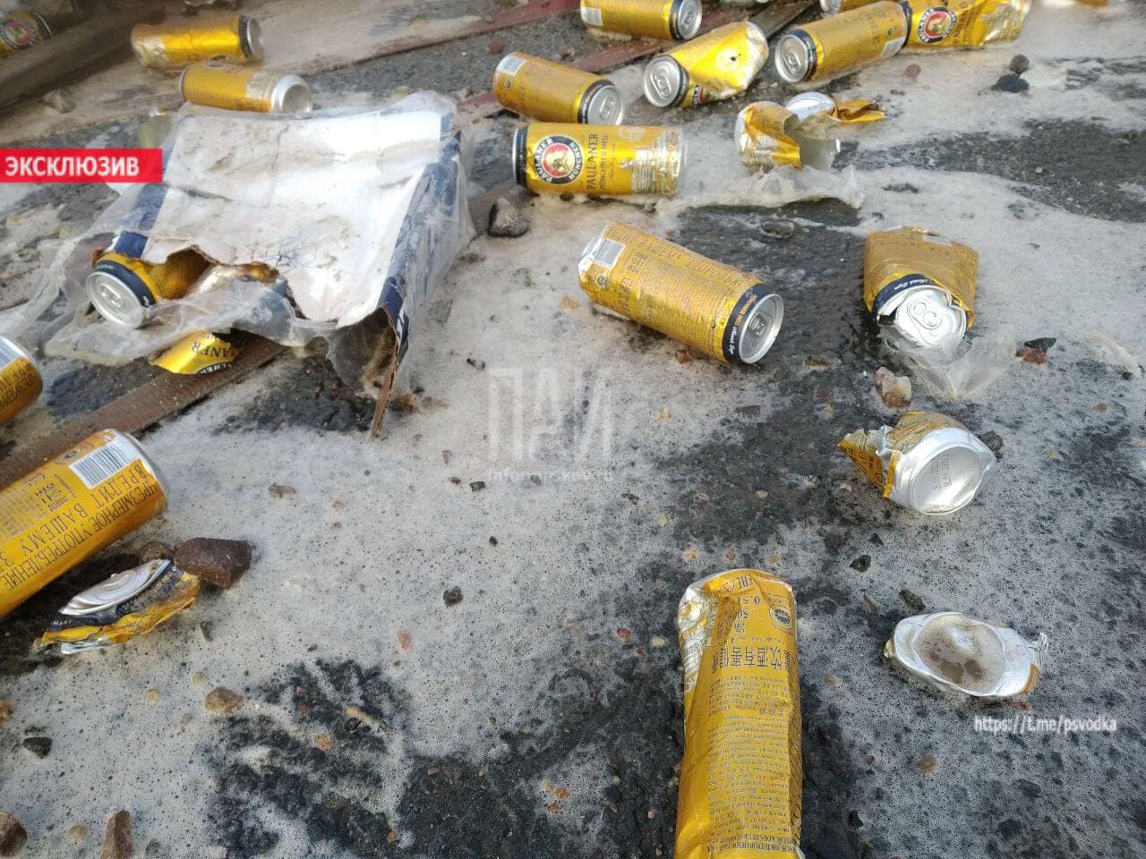 Фура с латвийскими номерами перевернулась на трассе в Великолукском районе