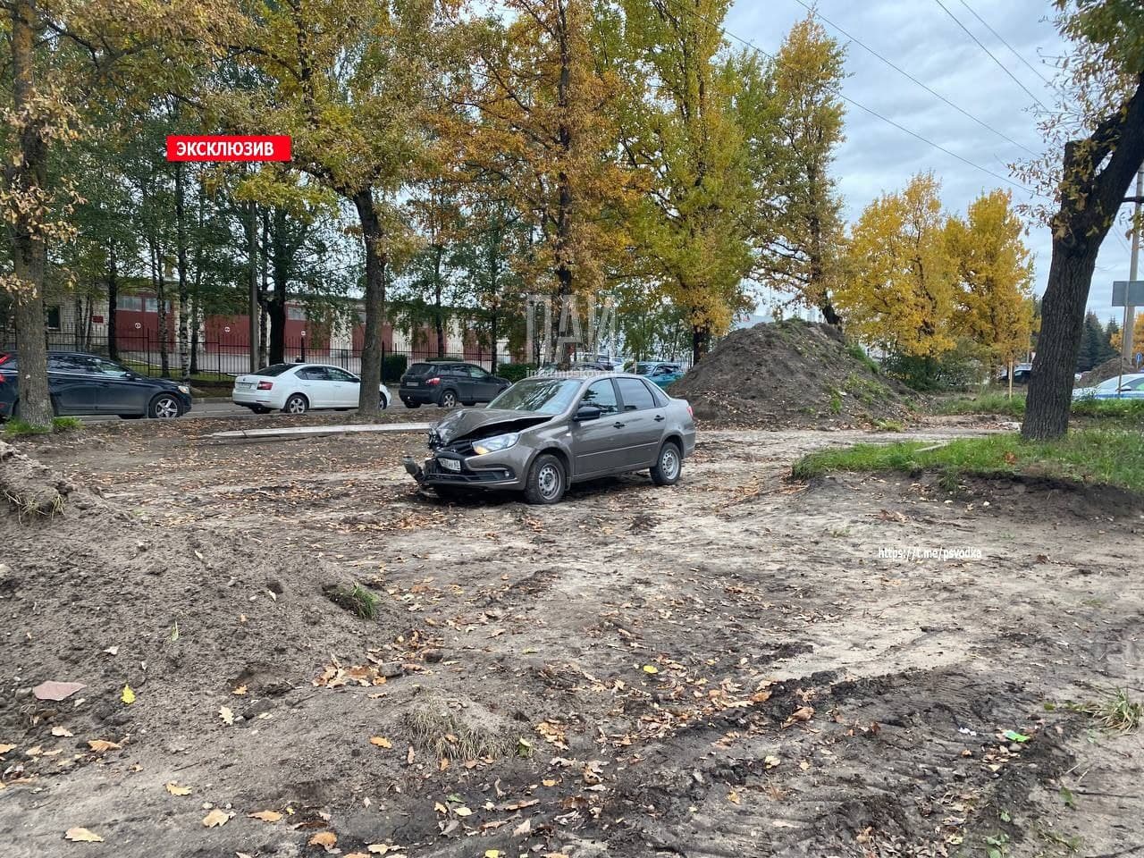 Столкновение Renault и Лады в Пскове 