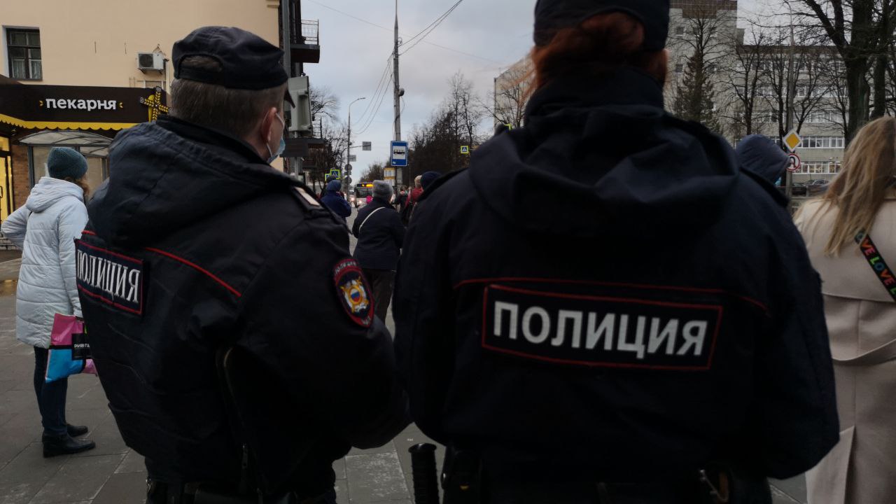 Рейд по проверке соблюдения масочного режима пассажирами автобусов прошел в Пскове