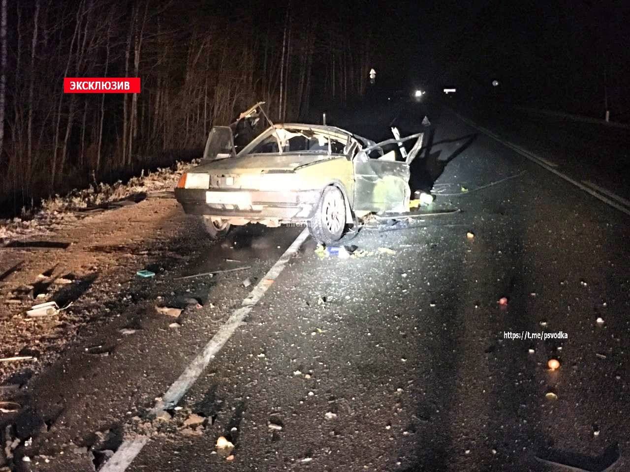 Три человека пострадали в ДТП на трассе Р-23 в Псковской области