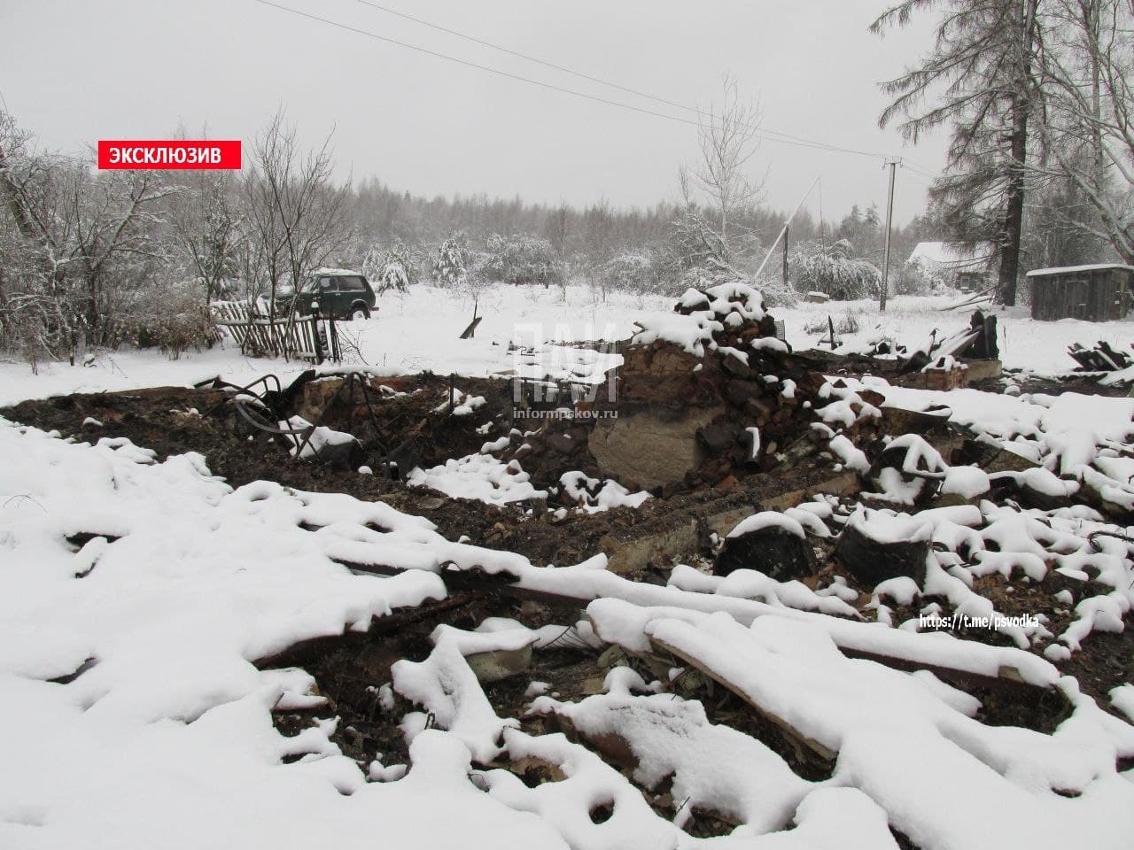 Фото с места пожара в Стругокрасненском районе
