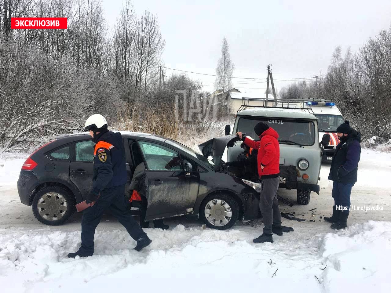 В Псковском районе произошло ДТП с участием иномарки и внедорожника