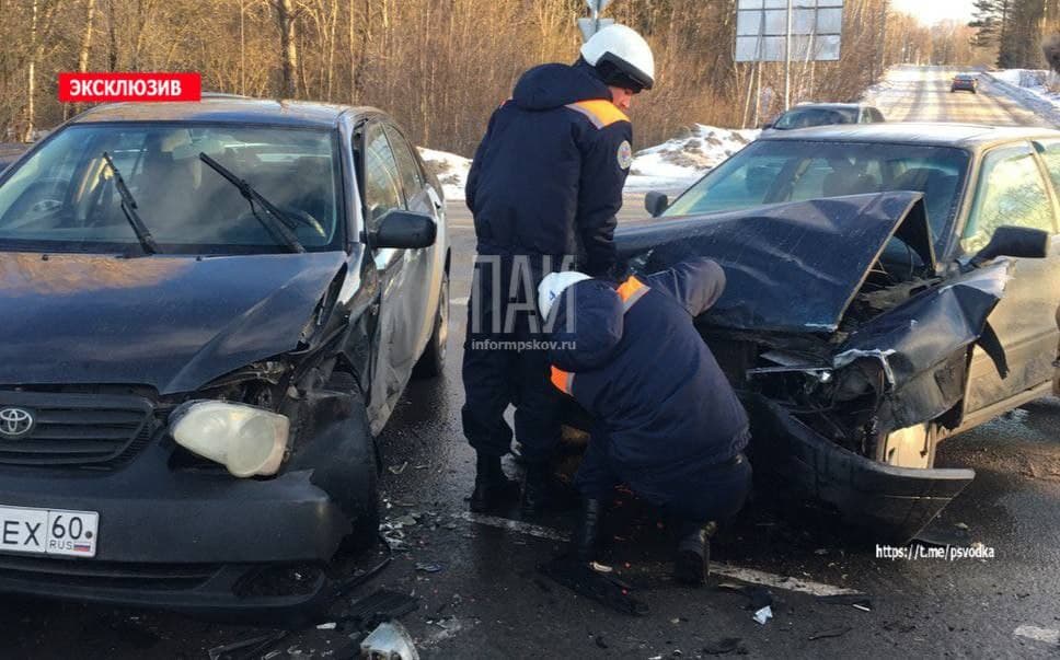 Тройное ДТП произошло в Псковском районе