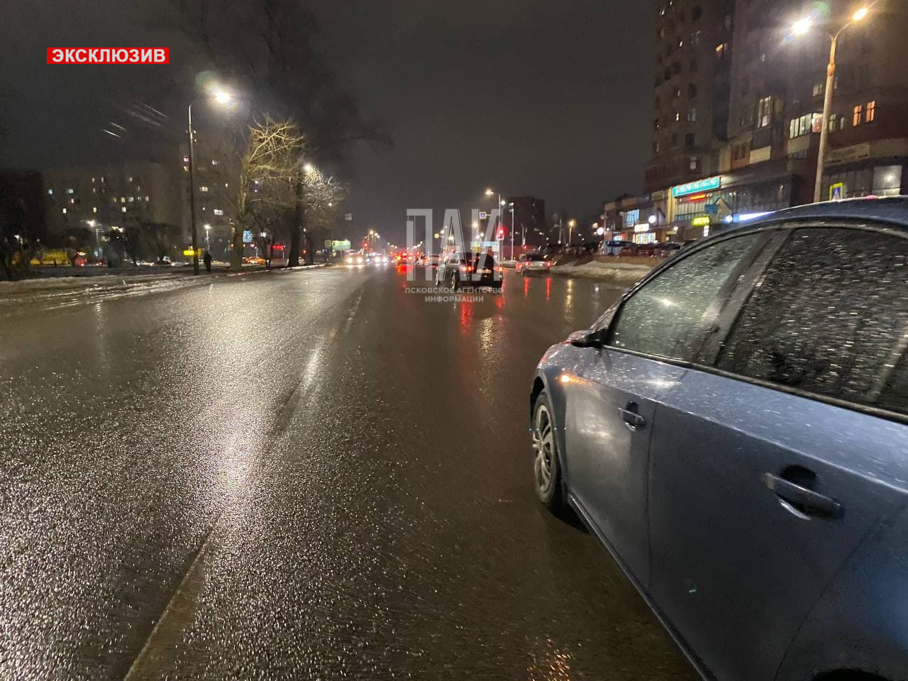 Женщина попала под колёса автомобиля на Рижском проспекте в Пскове