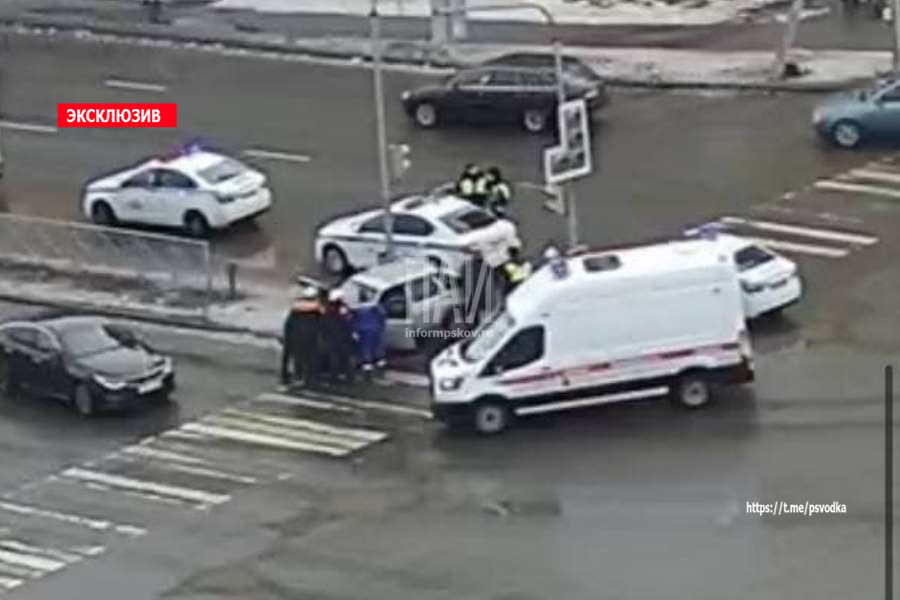 В Пскове нетрезвый водитель сбил девушку-пешехода