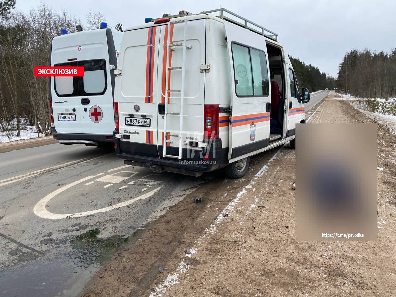 Мужчина погиб в результате столкновения внедорожников в Псковской области 
