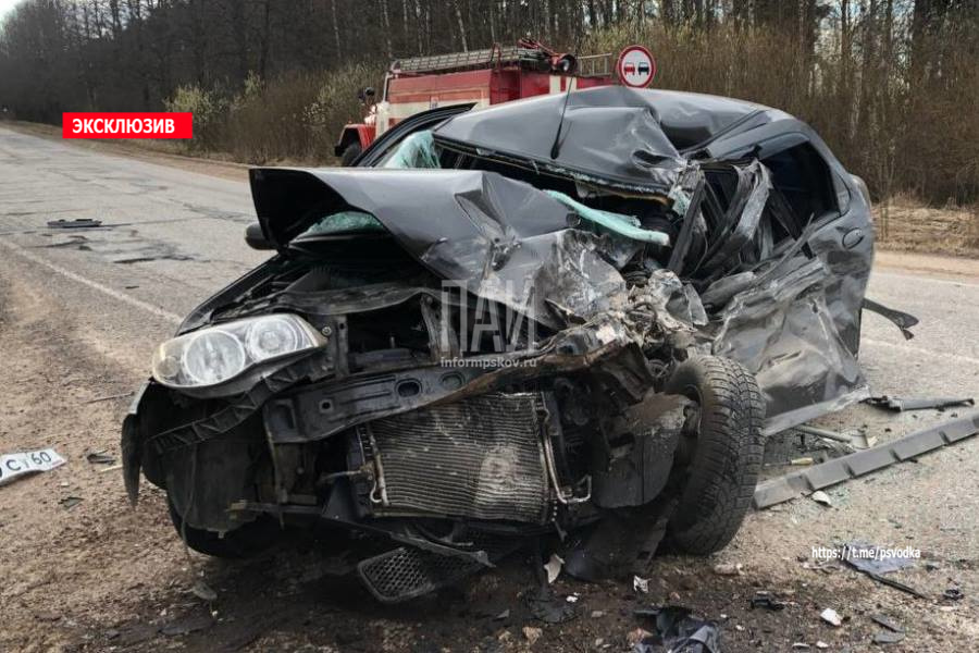 В Новоржевском районе произошло смертельное ДТП с участием автомобиля «скорой помощи»