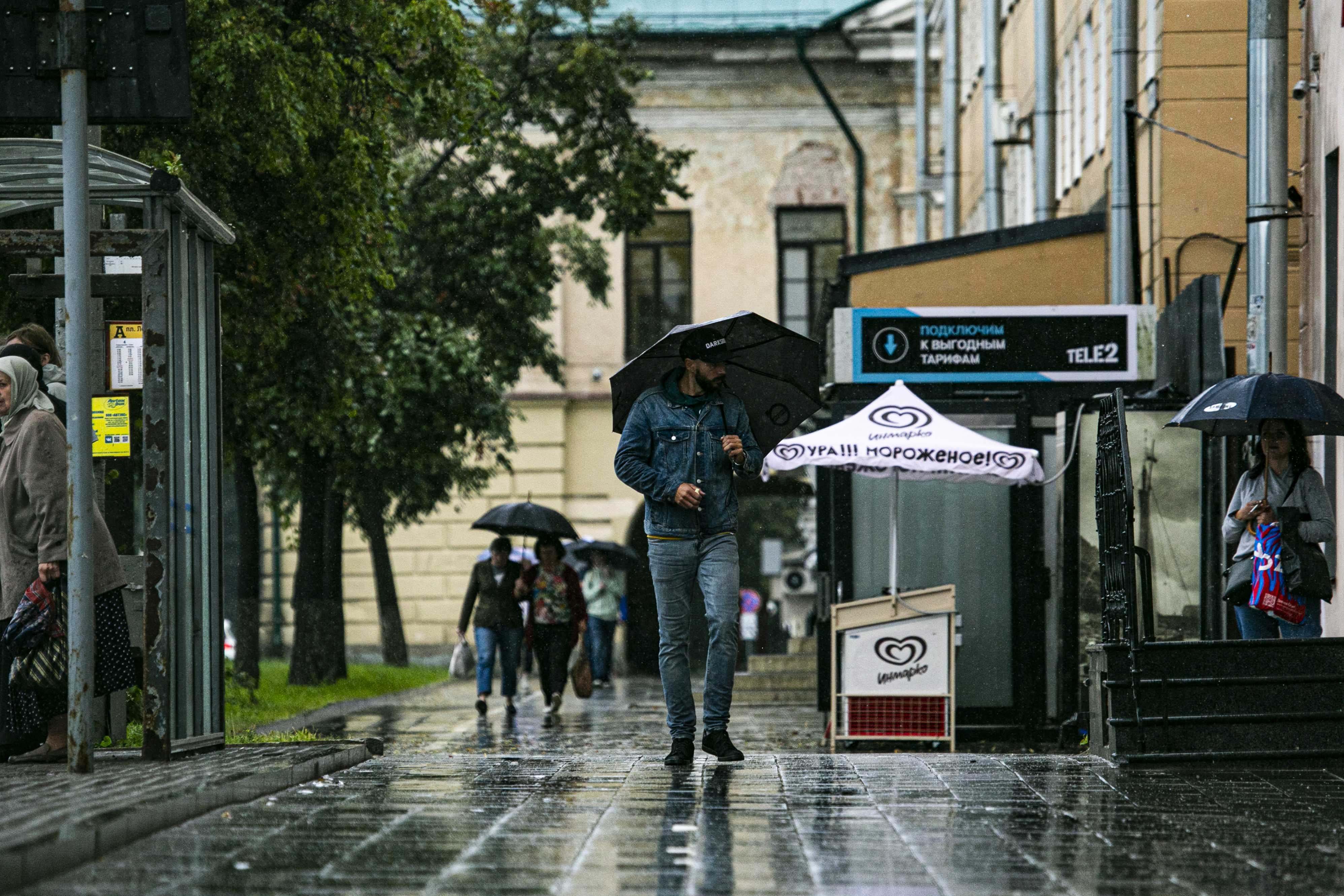 ФОТОРЕПОРТАЖ А в районе идёт дождь 