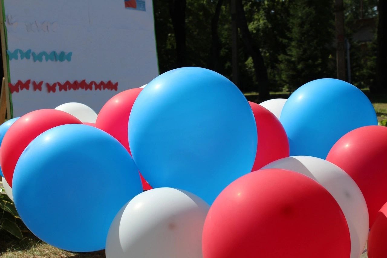 ФОТОРЕПОРТАЖ День Государственного Флага в Псковской области