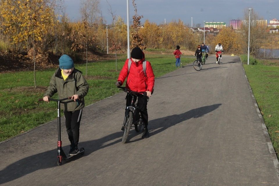 «Яблоку негде упасть»: новый скейт-парк в Пскове