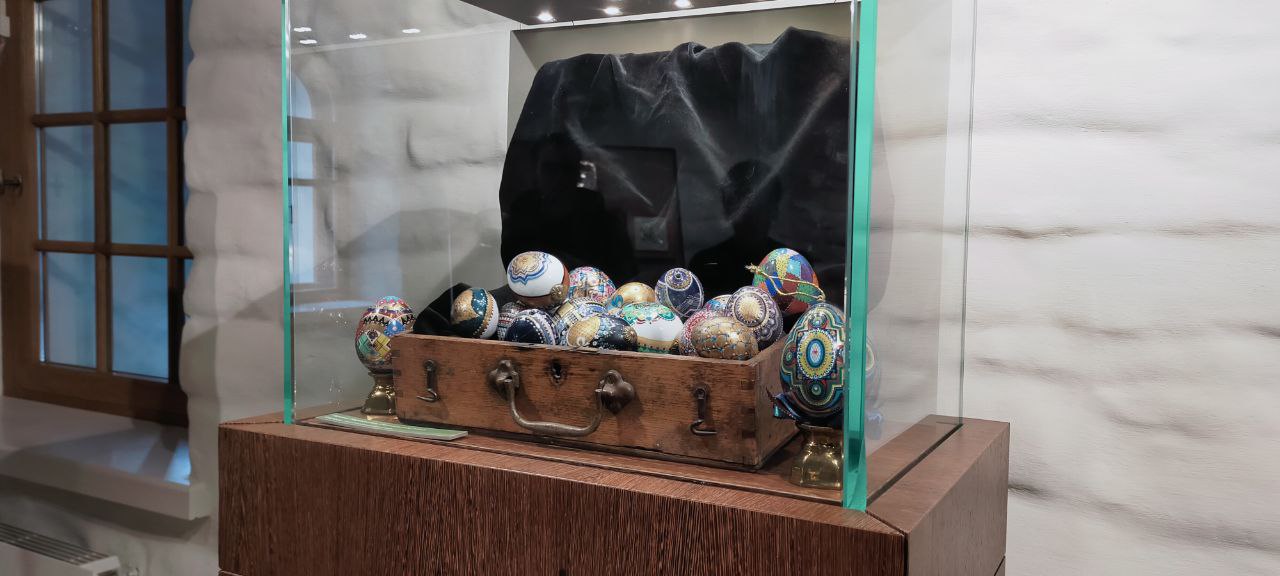 Выставка "Всеволодов свет"