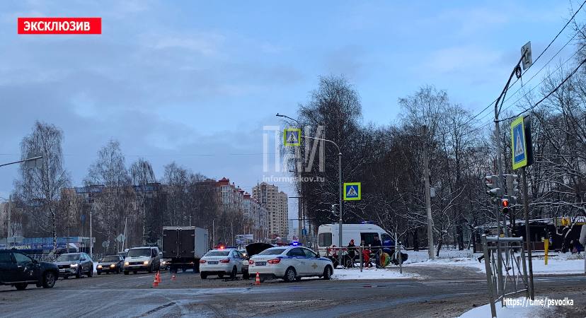ДТП на улице Юбилейной в Пскове