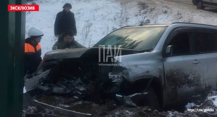 Два человека госпитализированы в результате ДТП в Псковском районе 