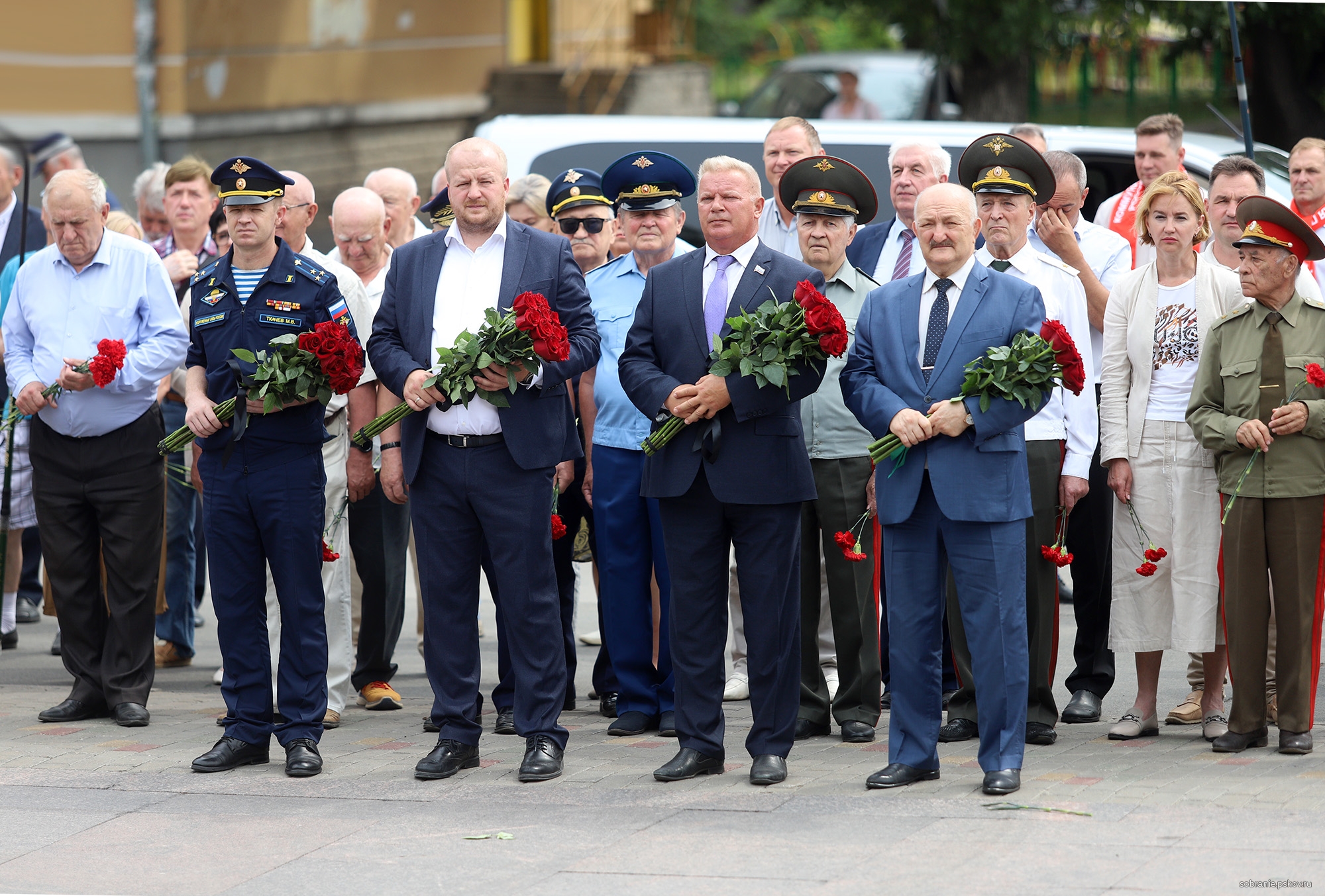 Торжественно-траурный церемониал прошёл в Пскове в День памяти и скорби