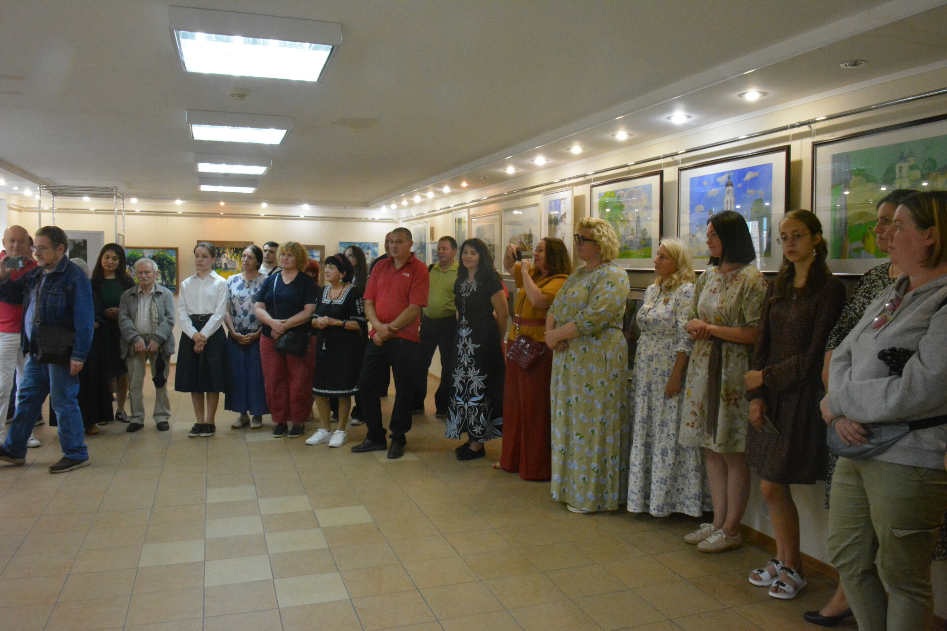 ФОТОРЕПОРТАЖ. Выставка по итогам международного пленэра в Пскове