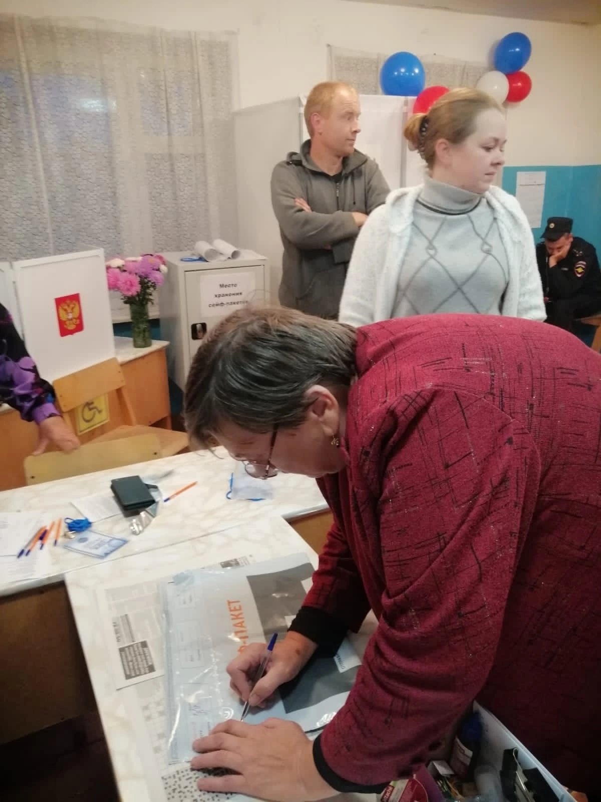 Первый день выборов в Пушкиногорском районе
