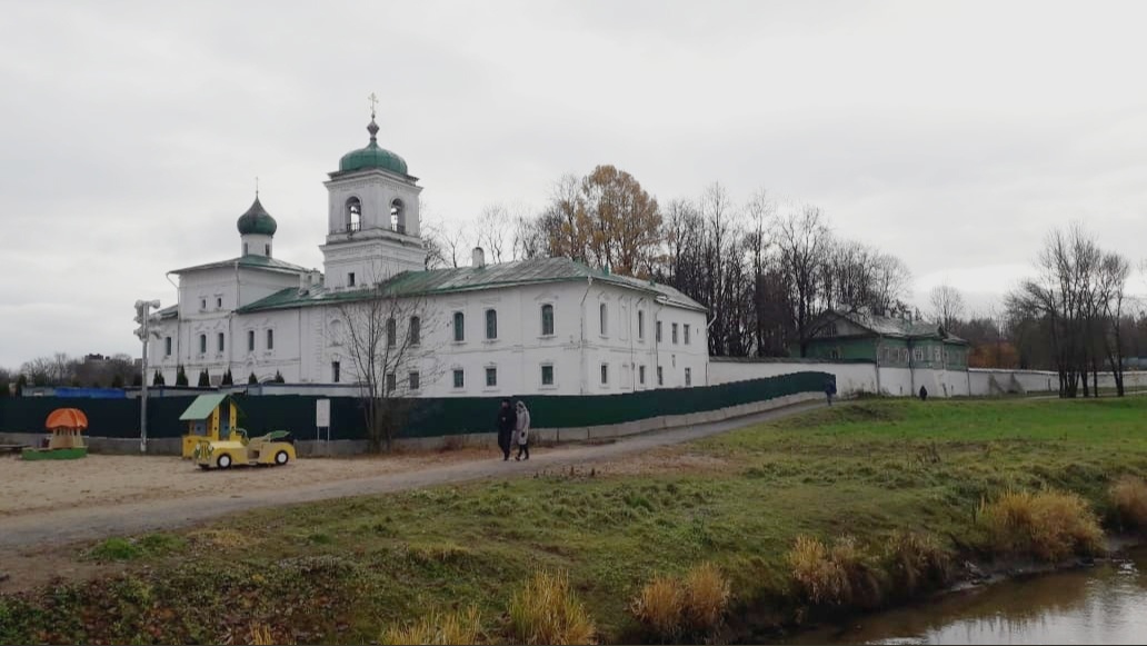 Началась реставрация Стефановской церкви Мирожского монастыря в Пскове