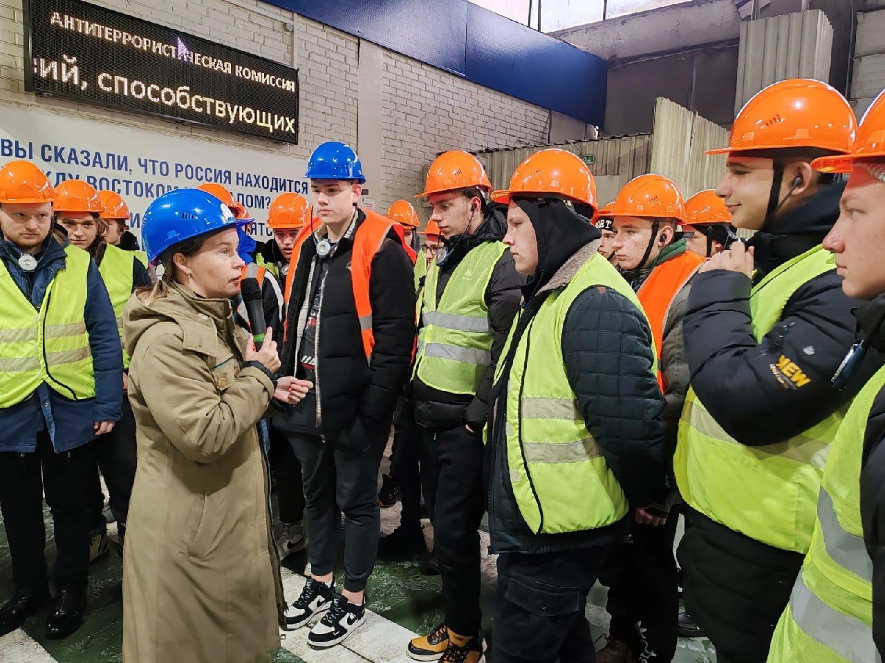 Будущие сварщики из Псковской области проходят стажировку на заводе «КамАЗ»