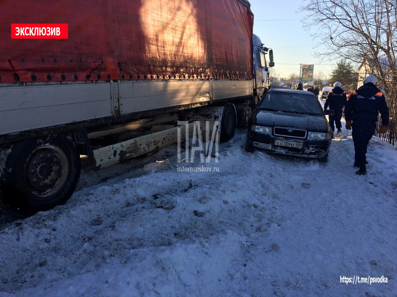 Водитель пострадал в ДТП в Пскове